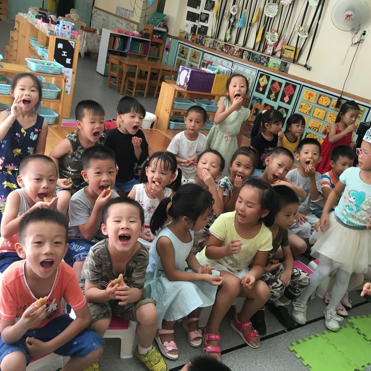 濃濃中秋情，歡樂迎國慶