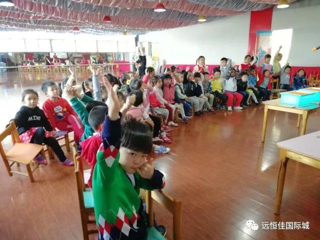媽咪，這是我玩過最好玩的沙子……