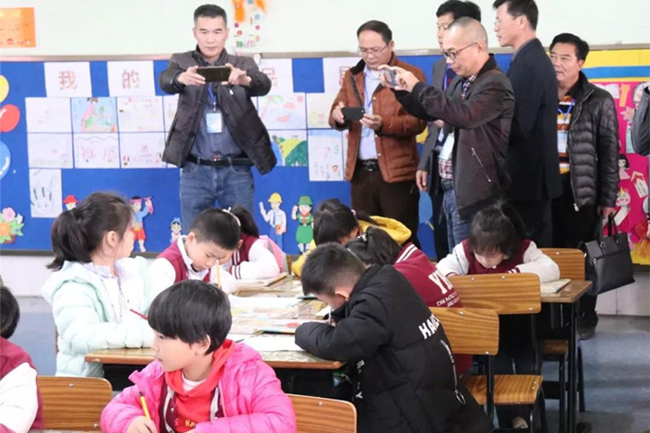 湛江遂溪小學(xué)校長督學(xué)高級(jí)研修班考察團(tuán)來校考察學(xué)習(xí)