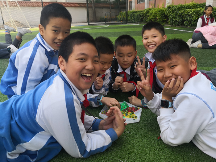 奇妙、快樂、創(chuàng)新——小學部“玩轉(zhuǎn)數(shù)學”活動周拓展學生思維創(chuàng)造力