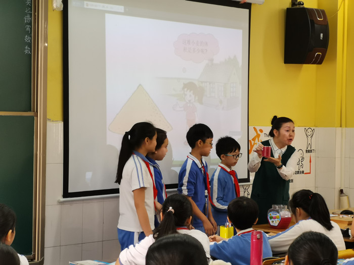 任務(wù)驅(qū)動學習，落實核心素養(yǎng) ——小學部數(shù)學組教研活動報道