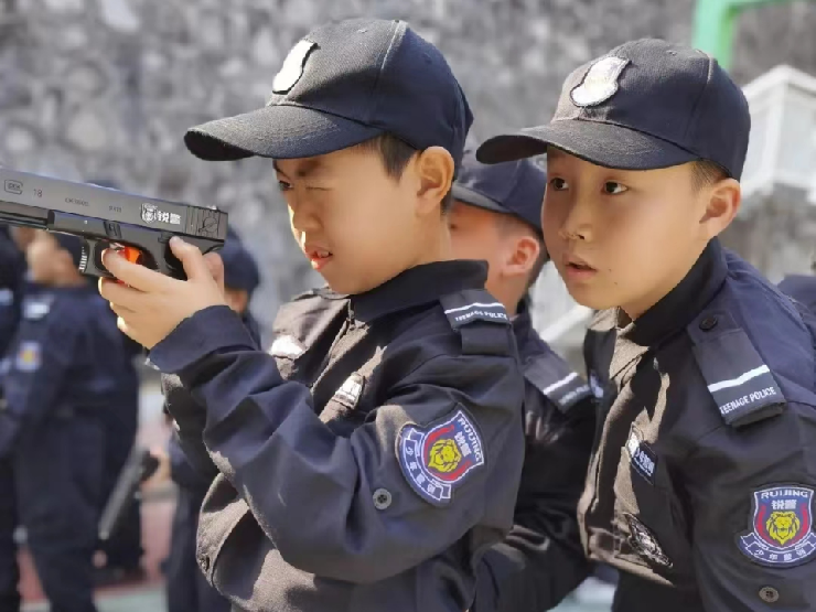 2021遠(yuǎn)恒佳少年警訓(xùn)冬令營(yíng)-逐夢(mèng)共成長(zhǎng)，特警少年齊上線~